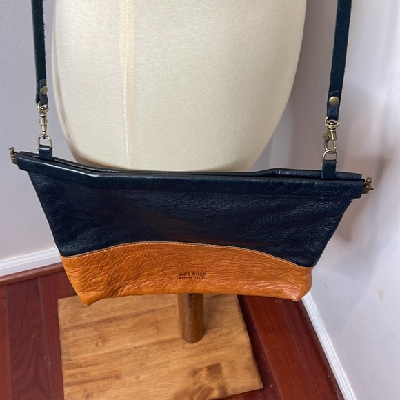 AWL‎ Snap Crossbody Clutch in Black Brown Color Block Leather - Picture 7 of 9